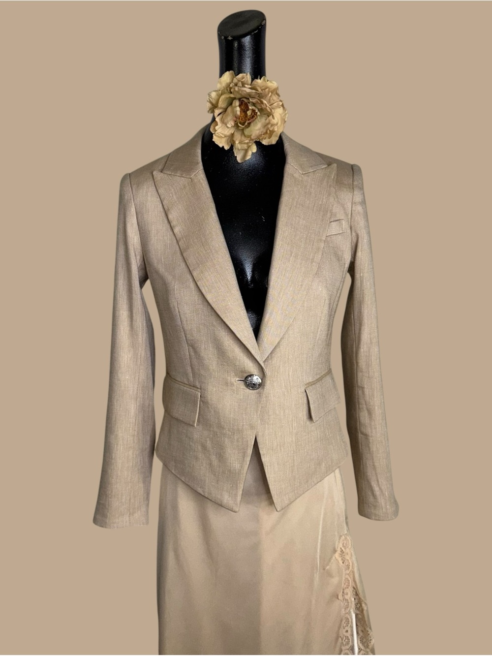 Veronica Beard Hosanna Linen-Blend Dickey Jacket - Picture 7 of 16